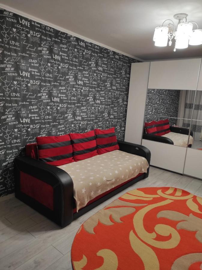 Private Room Near 3 Min Metrou Crangasi, 40 M2 Bucarest Extérieur photo